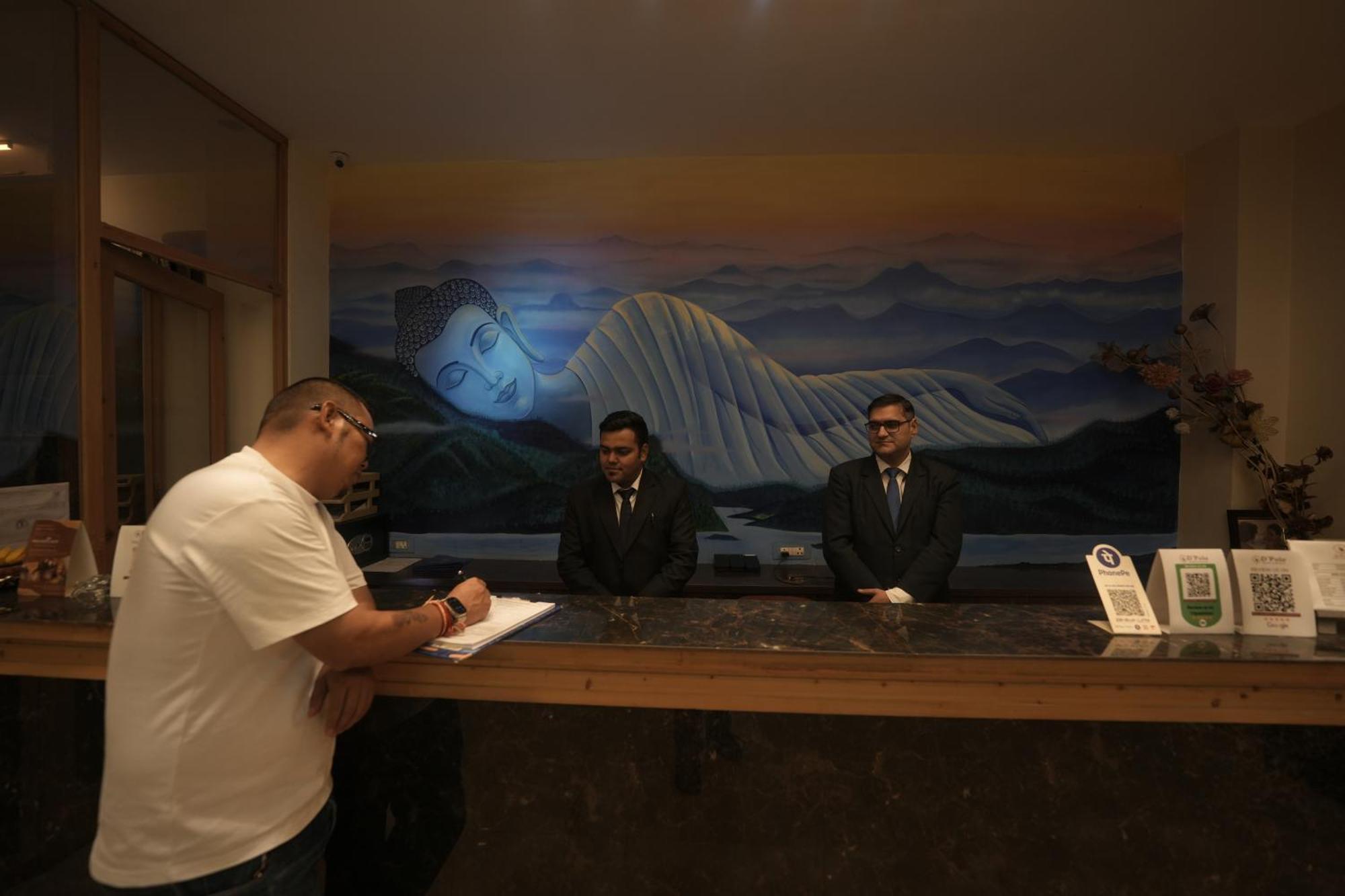 D'Polo Club & Spa Resort ダラムシャーラー エクステリア 写真