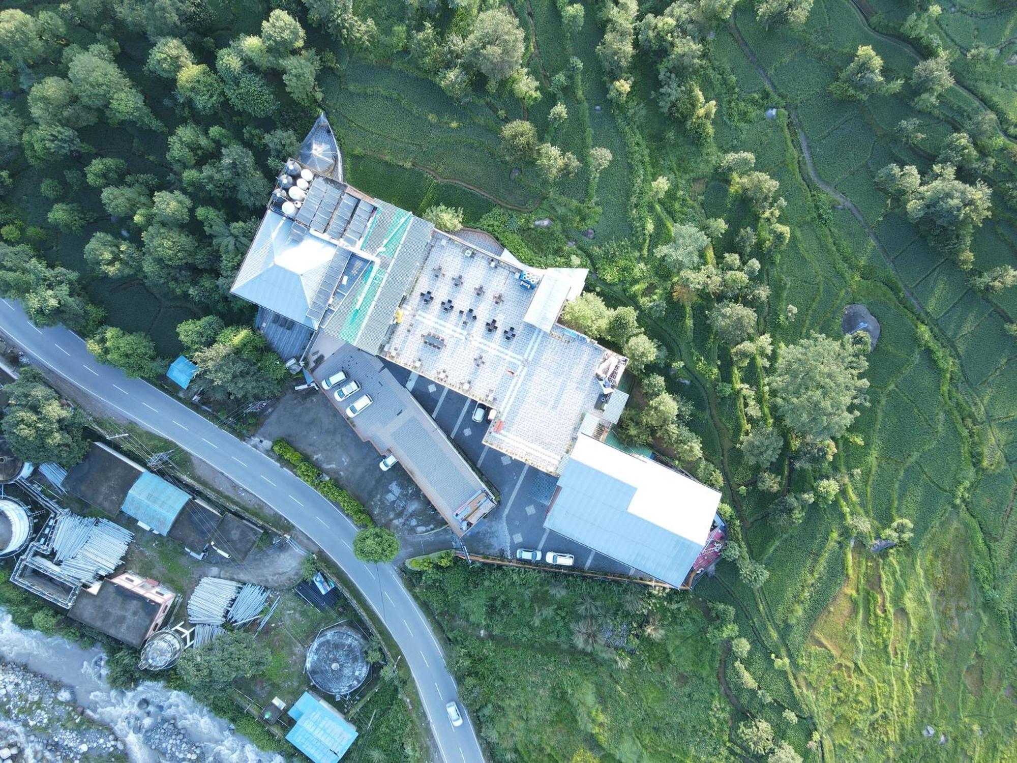 D'Polo Club & Spa Resort ダラムシャーラー エクステリア 写真