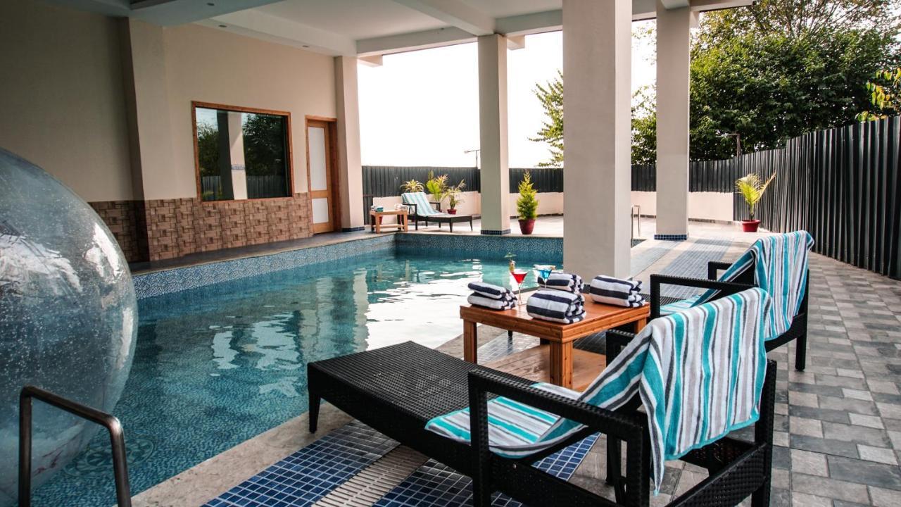 D'Polo Club & Spa Resort ダラムシャーラー エクステリア 写真